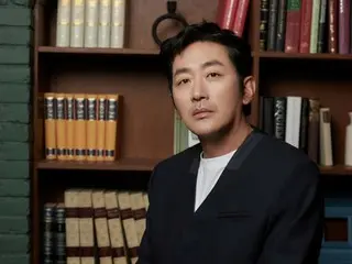 Nam diễn viên Ha Jung Woo cho thấy sự quan tâm ngày càng tăng đối với thị trường điện ảnh khó tính.... "Tôi sẽ cố gắng làm tốt nhất có thể".