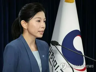 Huy hiệu Kim Jong-un nhằm mục đích ``làm loãng màu sắc của người tiền nhiệm và xác lập vị thế độc tôn của riêng mình'' = Chính phủ Hàn Quốc