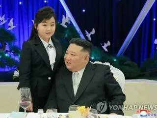 Con gái của cựu giám đốc cơ quan tình báo Hàn Quốc Kim Jong-un ``không phải là người kế nhiệm'' = ``Con trai ông ấy đi du học được giấu kín''