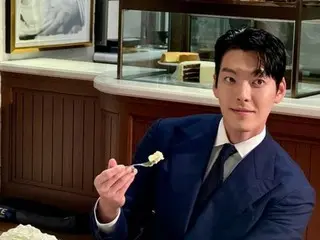 Kim WooBin, bờ vai rộng và cánh tay săn chắc... Ngay cả khi mặc áo không tay, cô ấy trông vẫn rất ngầu