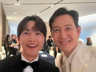 Song Jong Ki×Lee Jung Jae có thành công tại Liên hoan phim quốc tế Busan không? Ngoại hình “đẹp trai bên cạnh đẹp trai” tỏa sáng ngay cả khi máy ảnh bị rung