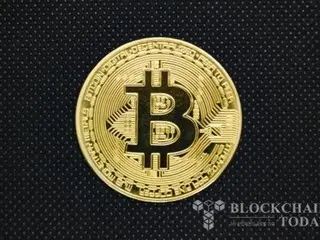 Bitcoin đạt đỉnh 63.000 USD khi chứng khoán Mỹ tăng giá