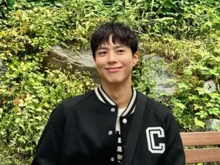 Park BoGum có visual sang chảnh hơn hàng hiệu cao cấp... Nụ cười khiến tim bạn rung động