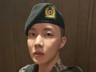 "BTS" J-HOPE tràn ngập những câu chuyện đẹp về cuộc sống quân ngũ ngay cả khi đã xuất ngũ... Anh thậm chí còn giữ chức vụ phụ là "lính cố vấn cùng tuổi"