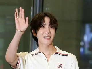 "BTS" J-Hope gửi vòng hoa tới tang lễ của gia đình quân nhân... Ngay cả sau khi xuất ngũ, anh vẫn là một trợ lý giáo sư tốt bụng