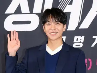 Lee Seung Gi khiêm tốn nói: "Không tệ, nhưng..." Cơ bắp cuồn cuộn của anh đang là chủ đề nóng