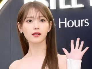 IU được fan DM động viên và gửi tiền nhưng quá khứ lại là "lừa đảo"... Lý do cô tránh xa SNS lại được tiết lộ