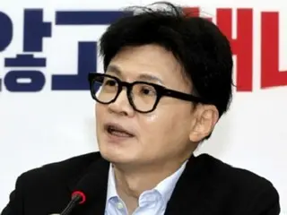 Han Dong-hoon, đại diện quyền lực của nhân dân, nói, ``Bất kỳ ý tưởng nào cũng sẽ bị tấn công...Việc ở giữa một cuộc tranh chấp chính trị là không đúng.'' - Hàn Quốc