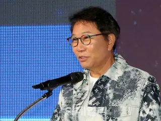 SM Entertainment mời người sáng lập Lee Soo Man tới buổi hòa nhạc kỷ niệm 30 năm