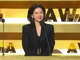 [KBS Drama Awards] Lee Yong Ae bất ngờ xuất hiện với tư cách là người nhận giải: "Cô ấy dự kiến xuất hiện trong một bộ phim truyền hình của đài KBS năm nay"...Kim Myung Soo (INFINITE) bất ngờ!