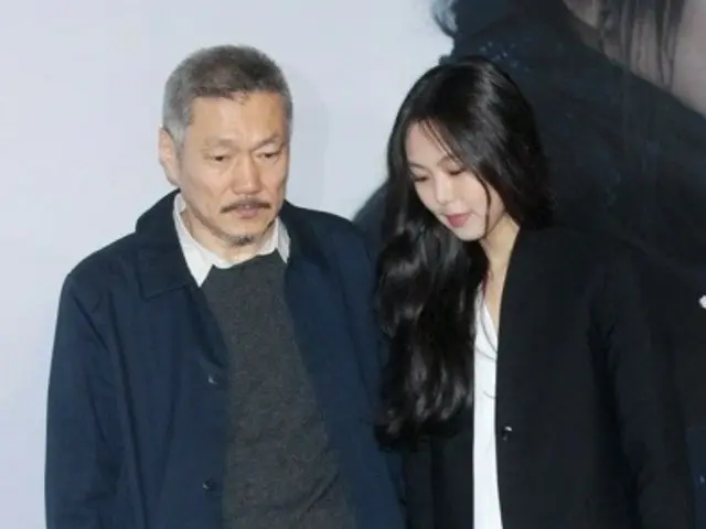 Có phải vì bạn đã yêu nữ diễn viên Kim Min Hee? ...Đạo diễn Hong Sang Soo không đến dự đám cưới con gái duy nhất...không chúc mừng