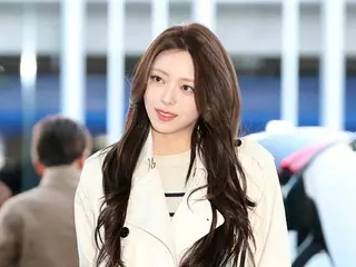 [Ảnh] Yuna của ITZY đã có mặt tại "show diễn thời trang"... rời khỏi đất nước để tham gia trình diễn thời trang