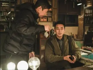 Joo Ji Hoon, thành công vang dội trên Netflix và Disney Plus... Hai hit liên tiếp với "Lighting Shop Customers" và "Trauma Code"