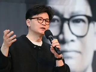 Han Dong-hoon, cựu lãnh đạo Đảng Quyền lực Nhân dân, cho biết, "Cải cách hiến pháp là điều bắt buộc...Chúng ta cần thay đổi thời đại, không phải thay đổi người chơi" (Hàn Quốc)