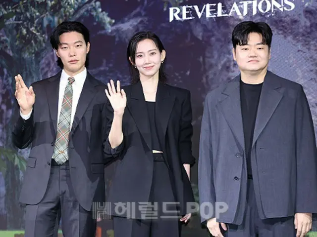 [Ảnh] Ryu Jun Yeol & Shin Hyun Bin tham dự buổi ra mắt sản xuất bộ phim "Revelation" của Netflix