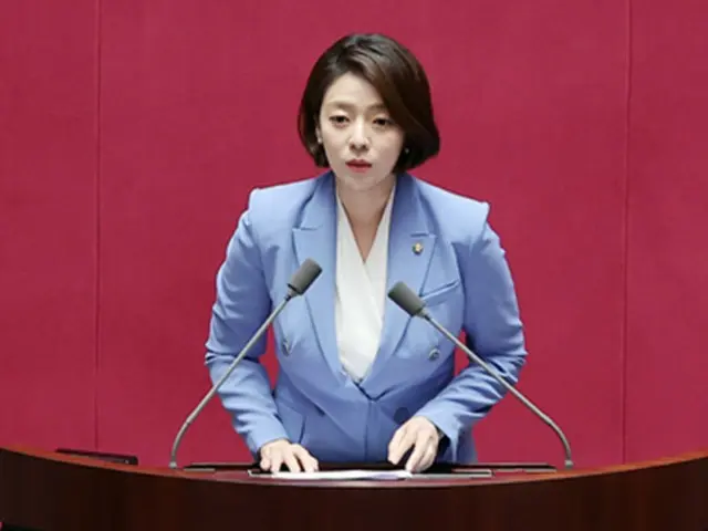 Nhà lập pháp đảng cầm quyền: "Với việc vụ án của Lee Jae-myung bị gửi trả lại để hủy bỏ, cuộc chạy đua vào ghế tổng thống của Thủ tướng Han sẽ mất đi tính chính đáng" = Hàn Quốc
