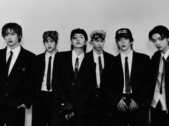 Bài hát trong album "RIIZE" "Bag Bad Back" video âm nhạc nhanh chóng trở nên phổ biến trên YouTube