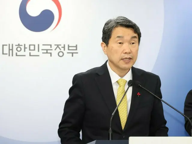 Quyền Chủ tịch Lee Ju-ho nói với sinh viên y khoa, "Chúng tôi sẽ không thu hồi lệnh tái học và trục xuất đã xác nhận... Chúng tôi sẽ xử lý theo nguyên tắc" (Hàn Quốc)