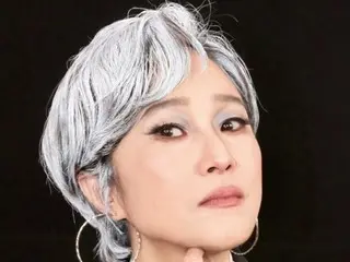 Tài năng nổi tiếng Song Eun-yi hóa thân thành Meryl Streep với sự giúp đỡ của một chuyên gia trang điểm tài năng... "Tôi quyết định sử dụng nó cho bức ảnh chân dung tang lễ của mình"?