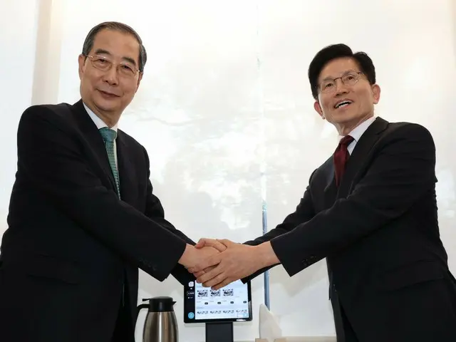 ”手ぶら”で終わった金文洙-韓悳洙「候補一本化」交渉…8日に「再び」＝韓国