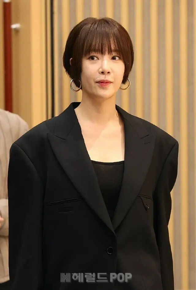 女優ファン・ジョンウム、実父と出演した番組では良い娘をアピールしていたのに…