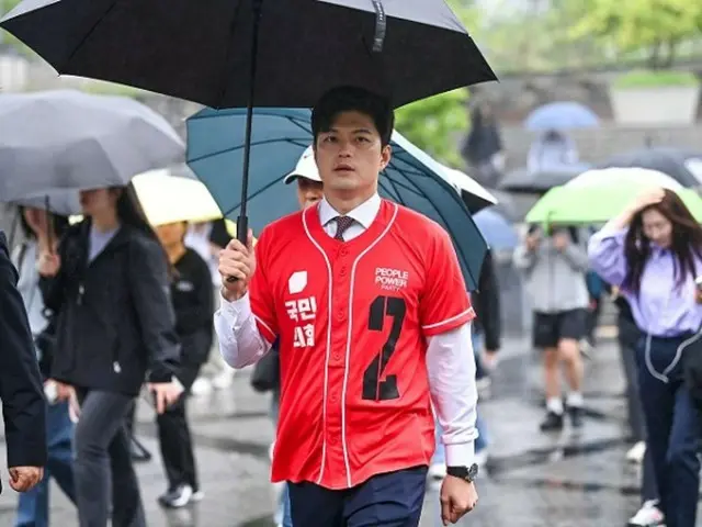 Kim Yong-tae, chủ tịch ủy ban ứng phó khẩn cấp của Quyền lực Nhân dân, cho biết, "Cựu ứng cử viên tổng thống Han Dong-hoon có thể tham gia ủy ban ứng phó bầu cử... Tôi sẽ gặp trực tiếp ông ấy" (Hàn Quốc)