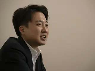 Lee Jun-seok, ứng cử viên tổng thống của Đảng Cải cách Mới, cho biết, "Tỷ lệ ủng hộ ở mức 10%...hãy ngừng nói về một cuộc sáp nhập khác" (Hàn Quốc)