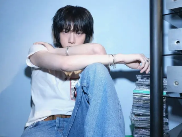 Album solo "Echo" của JIN 'BTS' đồng thời được xếp hạng trên Bảng xếp hạng đĩa đơn chính thức và Bảng xếp hạng album chính thức của Vương quốc Anh