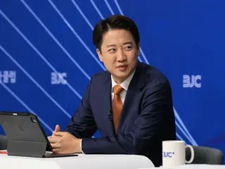 Ứng cử viên Lee Jun-seok: "Có 0% khả năng thống nhất các ứng cử viên"... "Cách duy nhất là ứng cử viên Kim Moon-soo phải "rút lui"" = Hàn Quốc