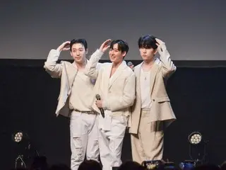 [Báo cáo chính thức] Hun, Kevin và Kiseop của UKISS vô cùng vui mừng khi được tái hợp trên sân khấu lần đầu tiên sau khoảng 8 năm! Bản tường thuật về ngày đầu tiên của Tokyo Fan Live đã có!