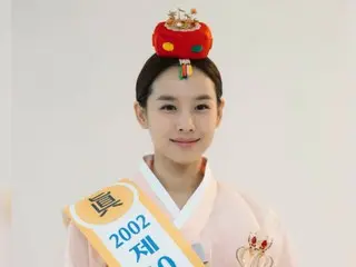 Nữ diễn viên Jo Yoon Hee khoe vẻ đẹp trong trang phục hanbok... từ trong sáng đến đáng yêu