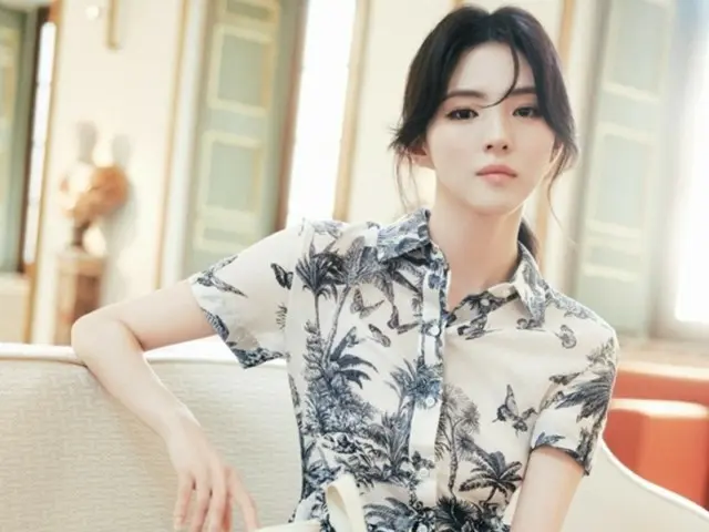 Nữ diễn viên Han So Hee, vẻ đẹp thuần khiết làm say đắm lòng người ở Rome... Đẹp thôi chưa đủ