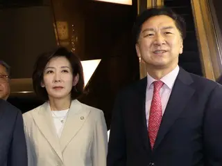 "Quan trọng hơn lãnh đạo đảng"... Cuộc đua giành vị trí lãnh đạo đảng đối lập "Quyền lực nhân dân" đang diễn ra sôi nổi trong tuần này - Hàn Quốc