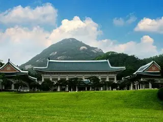 Phủ tổng thống Hàn Quốc sẽ trở về Nhà Xanh, "biểu tượng của quyền lực" = Đây có phải là nỗ lực xóa bỏ hình ảnh tiêu cực của chính quyền trước?