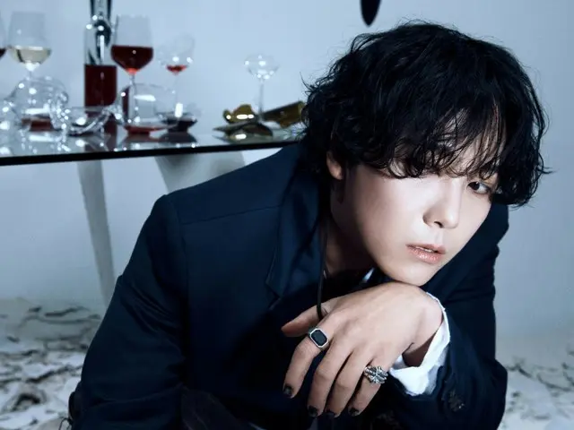 Lee Hong Ki của FTISLAND làm lại kiệt tác ẩn của PSY "Because It's Raining"... sẽ được phát hành vào ngày 6 tháng 7