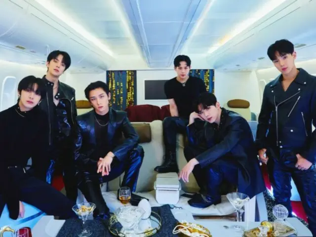 MONSTA X」