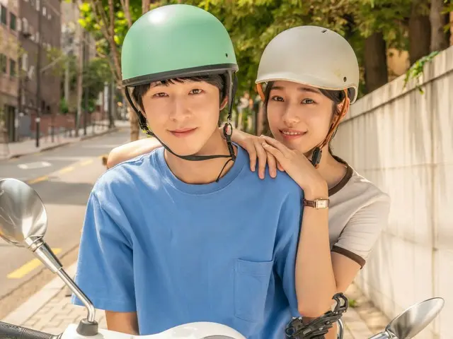 Những hình ảnh từ bộ phim "Let Me Hear Your Voice" đã được công bố, cho thấy ba diễn viên mới triển vọng nhất của Hàn Quốc đang nỗ lực hết mình trong tình yêu và theo đuổi ước mơ của mình!