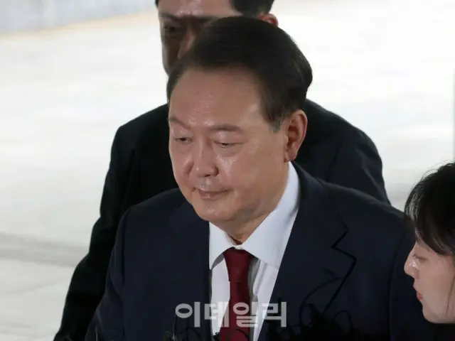 Cựu Tổng thống Yoon Seok-yeol bất ngờ từ chối cuộc điều tra của công tố viên đặc biệt: "Liệu cuộc điều tra trực tiếp đầu tiên của bên công tố có thất bại?"