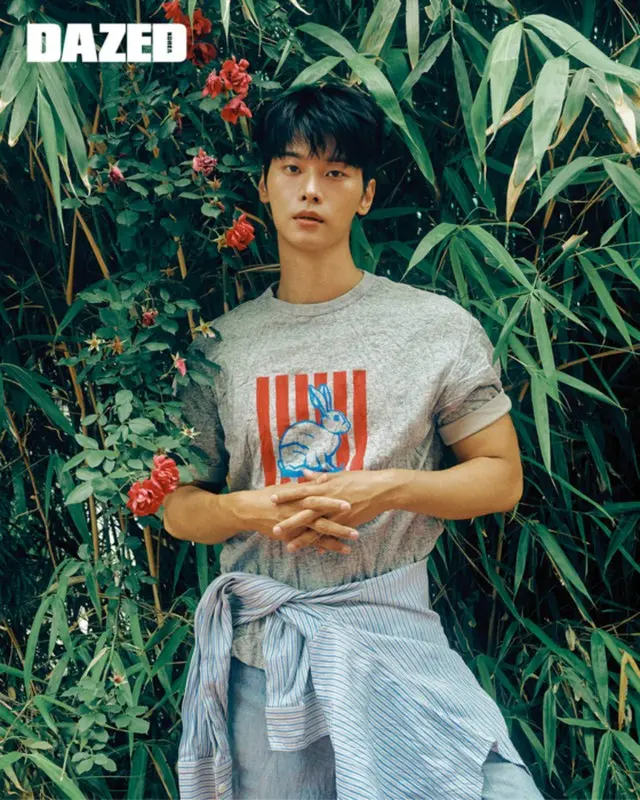 「VIXX」エン、夏の少年のようなグラビア公開…