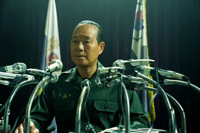 チュ・チャンミン監督×チョ・ジョンソク×イ・ソンギュン×ユ・ジェミョンの最新作『大統領暗殺裁判　16日間の真実』、場面写真を解禁！5