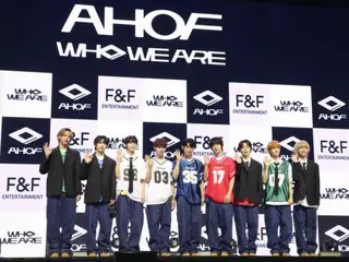 Nhóm nhạc nam mới "AHOF" tổ chức showcase ra mắt vào ngày 1... "Mục tiêu của chúng tôi là được ghi danh vào K-POP Hall of Fame, và trở thành những tiền bối "BTS""