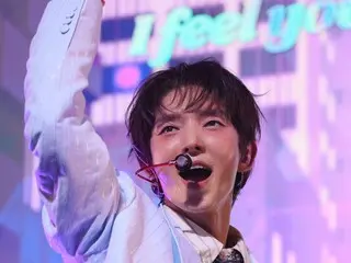 [Báo cáo biểu diễn] Đẳng cấp thần tượng K-POP?! Lee Jun-gi, người vượt ra khỏi ranh giới của một diễn viên, đã tạo nên một buổi họp mặt người hâm mộ đầy cảm xúc về hạnh phúc và sự gắn kết nhân dịp kỷ niệm 20 năm ra mắt bộ phim "Nhà vua và chàng hề"