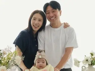 Son Dambi & Lee KyouHyuk, bức ảnh gia đình dễ thương kỷ niệm 100 ngày ngày sinh của con gái Hei-chan... "Tôi hy vọng con bé lớn lên khỏe mạnh"