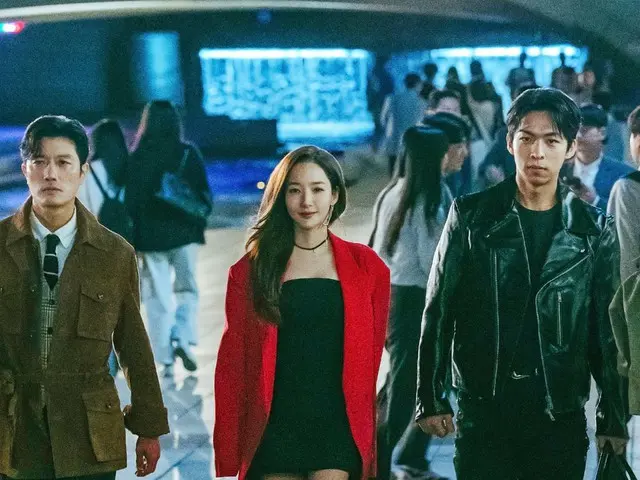 作品名　『コンフィデンスマンKR』配信表記　9月6日（土）からPrime Videoで独占配信コピーライト　© 2025 TME Group Co.,Ltd. All Rights Reserved.