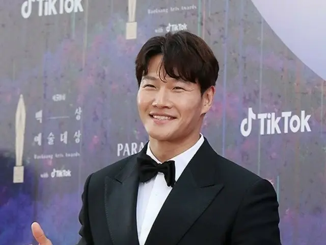 “電撃結婚”キム・ジョングク、プレ花嫁＝化粧品CEO？有名英語講師の娘？遅咲きのゴールインだけに推測ing