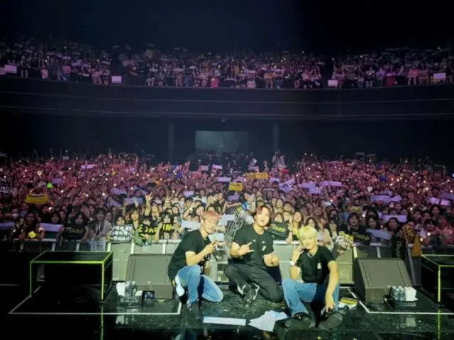 "FTISLAND" chào fan sau ngày biểu diễn đầu tiên ở Seoul... "Nhờ có fan mà các màn trình diễn luôn cuồng nhiệt"