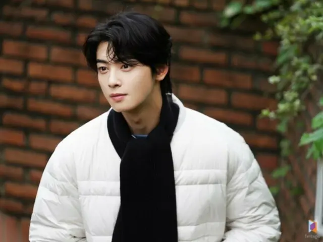 "ASTRO" Cha Eun Woo, visual sảng khoái tràn ngập hương mùa thu ... Hậu trường buổi chụp ảnh ống đồng được công bố