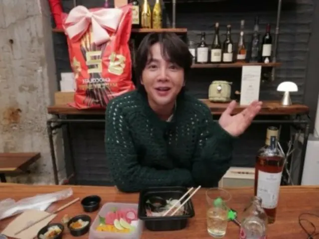 Jang Keun Suk giao tiếp với người hâm mộ thông qua phát trực tiếp... “Điều duy nhất tôi không có là ‘sự khiêm tốn’”