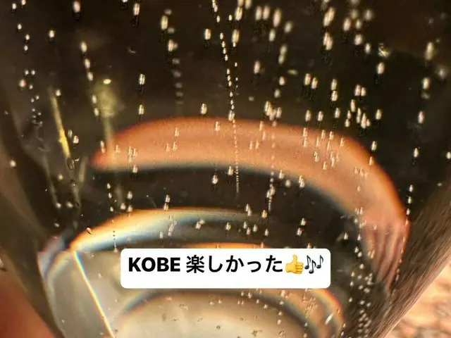 “TVXQ” Changmin nâng ly sâm panh sau sự kiện của câu lạc bộ người hâm mộ ở Kobe… “KOBE rất vui”