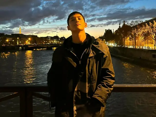 Visual hoàn hảo của "SEVETEEN" Mingyu khiến Paris say đắm